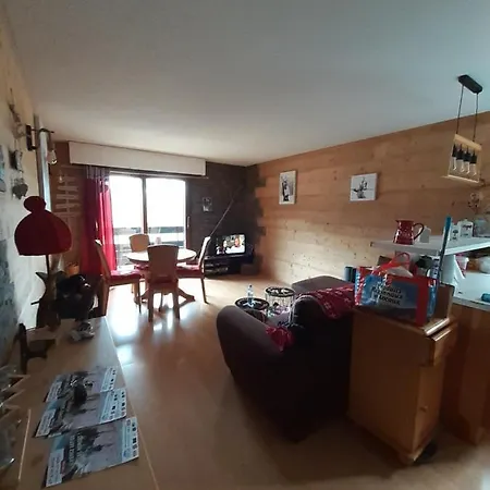 Studio Cabine Chatel * Châtel