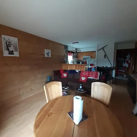 Studio Cabine Chatel * Châtel